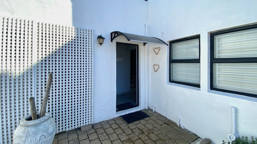 6 Bedroom Property for Sale in Dwarskersbos Western Cape